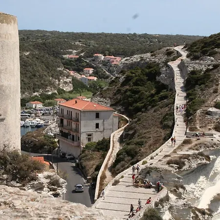Vila Leonie Bonifacio (Corsica)