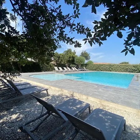 Villa Leonie *